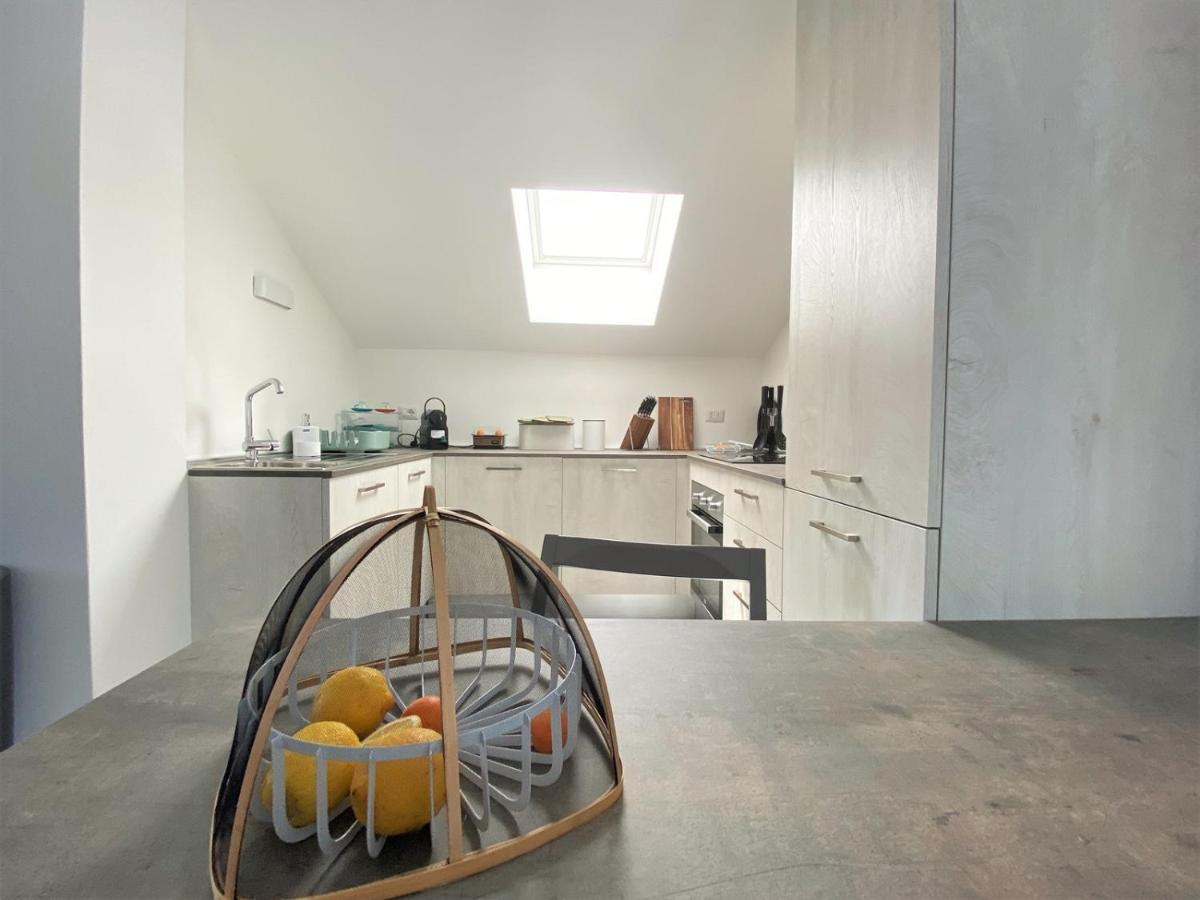 Апартаменты La Rondinella - Loft With Fantastic View On Lake Como Ардженьо Экстерьер фото